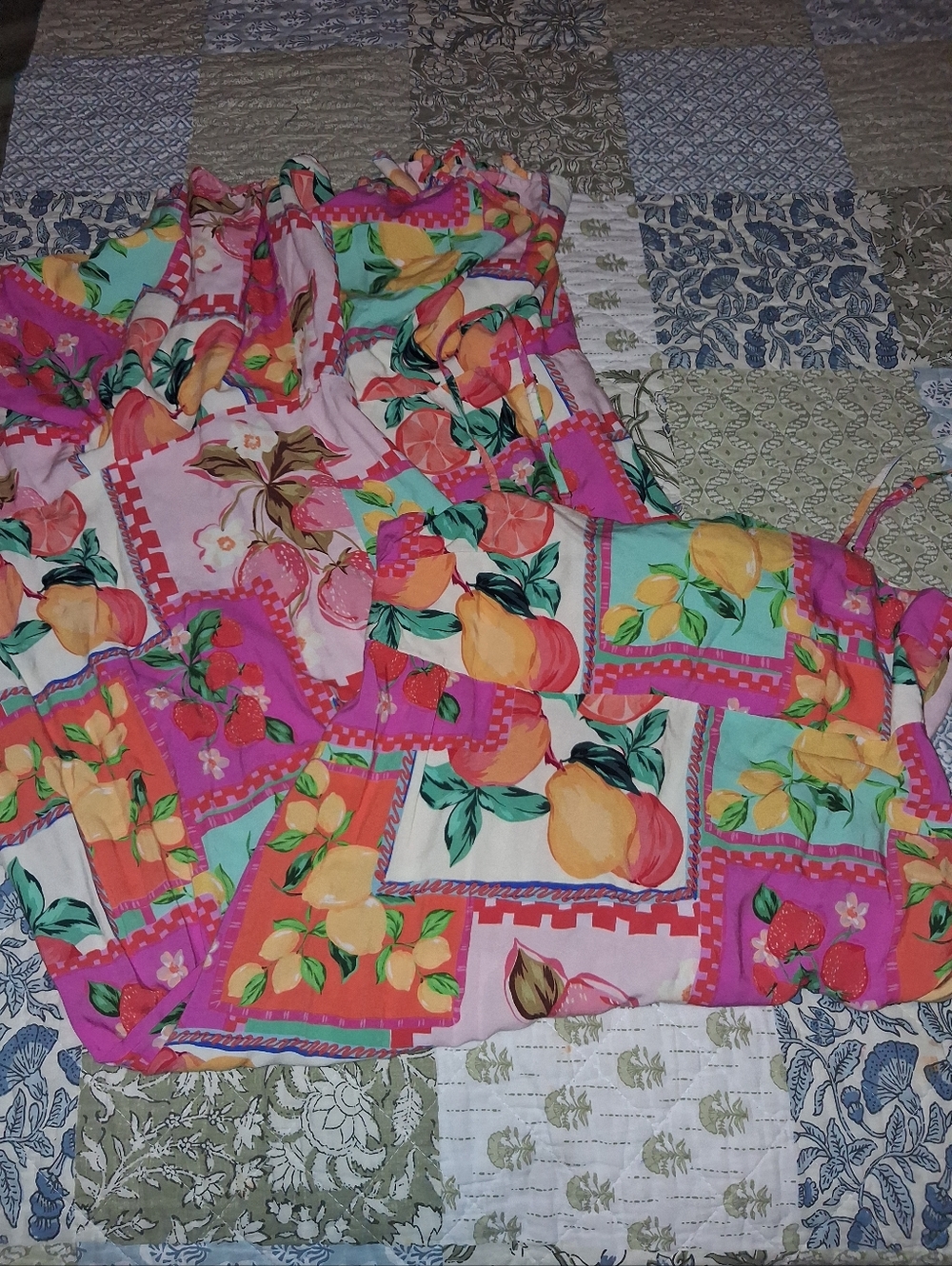 PAPER HEART VIRAL FRUIT PRINT PATCHWORK TIE BACK MAXI DRESS - Picture 4 of 6